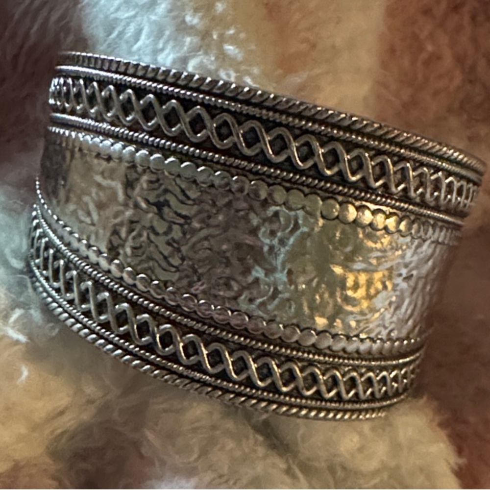 Elegant Silver Cuff Bracelet